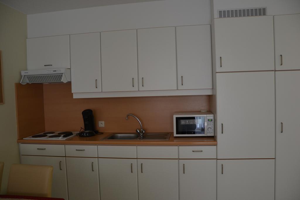 Lindehof Serviced Flats Zoersel Quarto foto